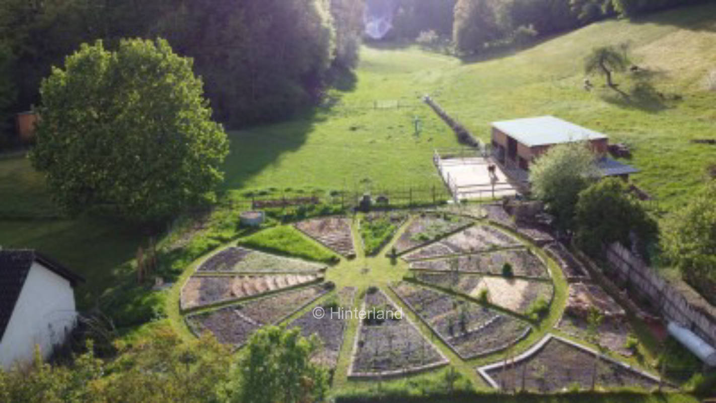 Pitch on the nature adventure farm